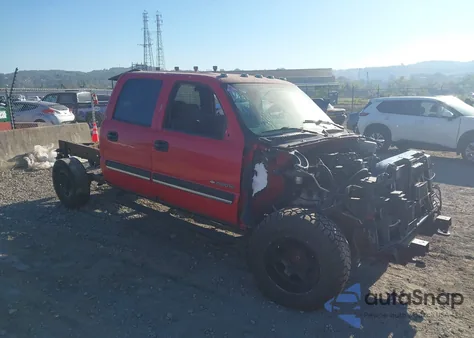 2005 Chevrolet Silverado 2500Hd Ls from USA, damaged, VIN 1GCHK23U85F928859